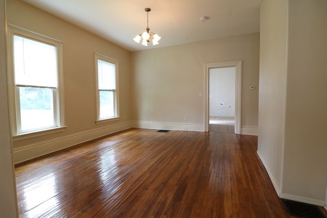1206 Bridge Avenue, Davenport, IA 52803