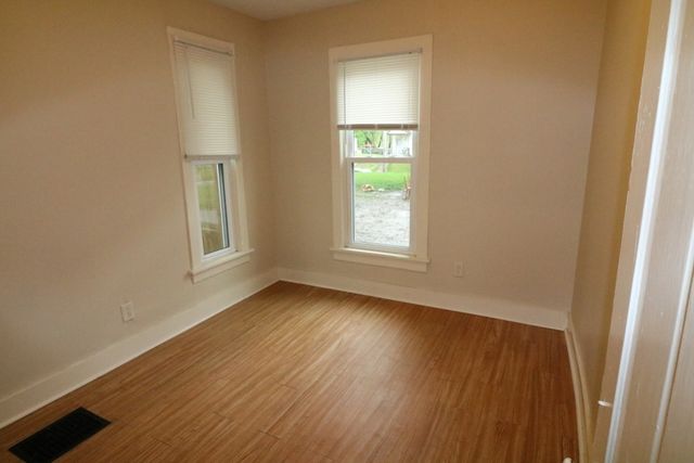 1206 Bridge Avenue, Davenport, IA 52803