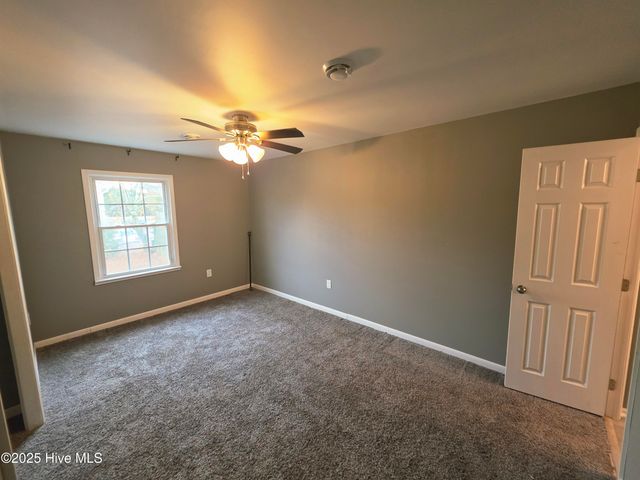 46 Riegel Drive, Hubert, NC 28539