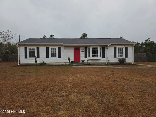 46 Riegel Drive, Hubert, NC 28539