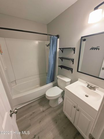 46 Riegel Drive, Hubert, NC 28539