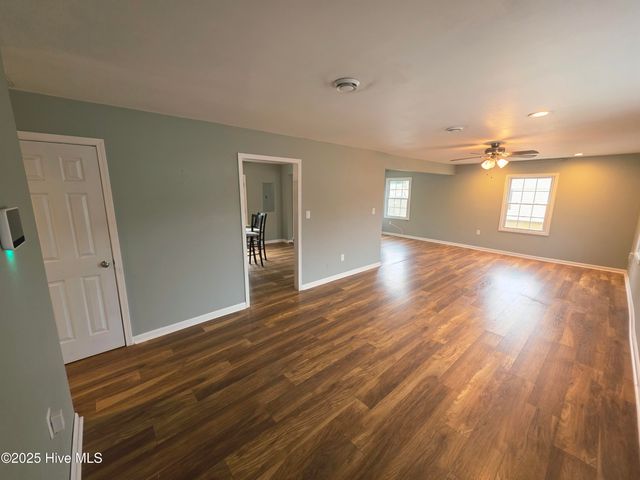 46 Riegel Drive, Hubert, NC 28539