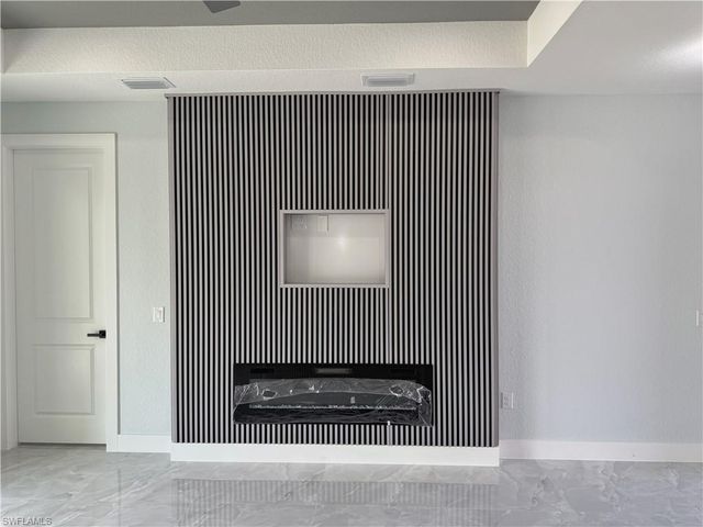 1912 SE 11th PL, Cape Coral, FL 33990