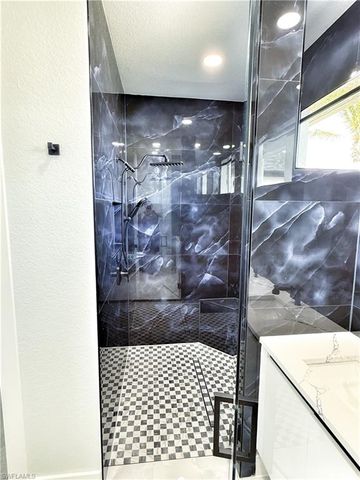 1912 SE 11th PL, Cape Coral, FL 33990