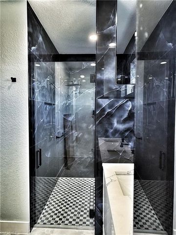 1912 SE 11th PL, Cape Coral, FL 33990