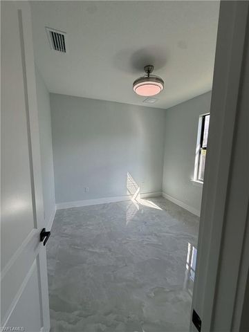 1912 SE 11th PL, Cape Coral, FL 33990