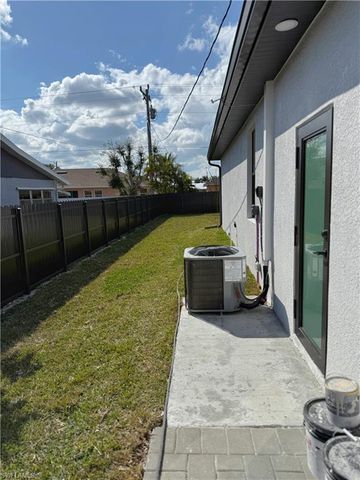 1912 SE 11th PL, Cape Coral, FL 33990