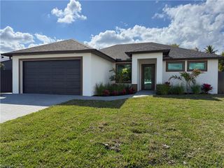 1912 SE 11th PL, Cape Coral, FL 33990