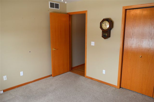 302 Grace Avenue, Urbana, IA 52345