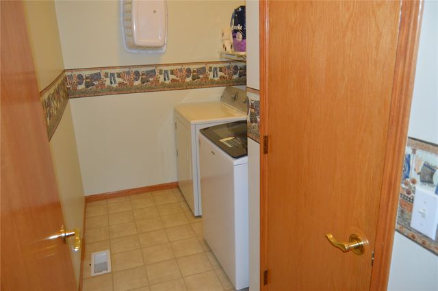 302 Grace Avenue, Urbana, IA 52345