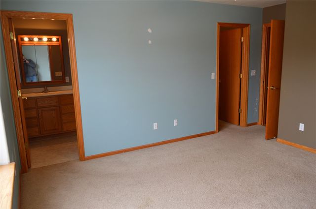 302 Grace Avenue, Urbana, IA 52345