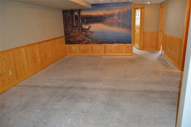 302 Grace Avenue, Urbana, IA 52345