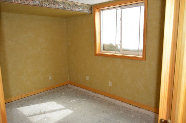 302 Grace Avenue, Urbana, IA 52345