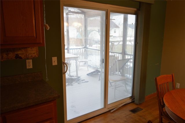 302 Grace Avenue, Urbana, IA 52345