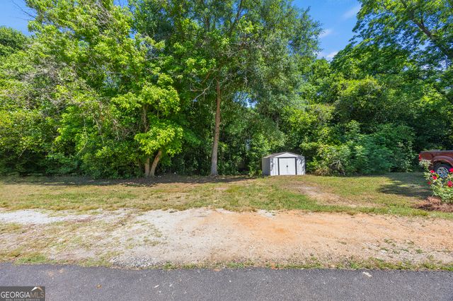 39 N Broad Street, Porterdale, GA 30014