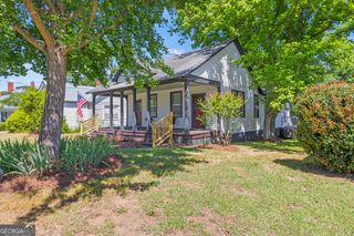 39 N Broad Street, Porterdale, GA 30014