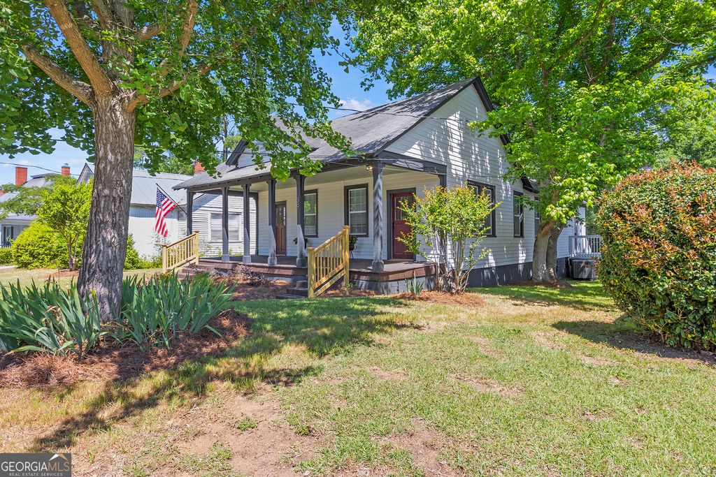 39 N Broad Street, Porterdale, GA 30014