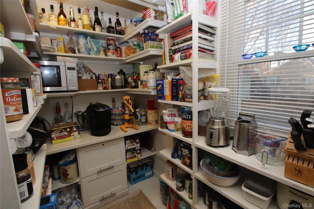 1125 Pequash Avenue, Cutchogue, NY 11935