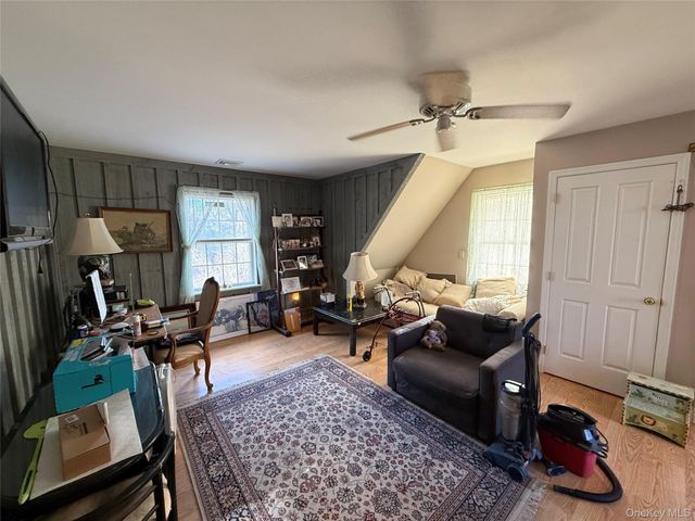 1125 Pequash Avenue, Cutchogue, NY 11935