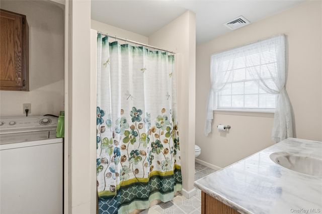 1125 Pequash Avenue, Cutchogue, NY 11935