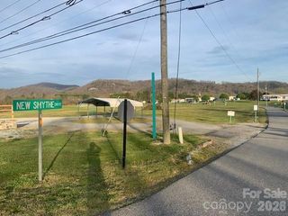 7.33AC COM CHIMNEY ROCK Highway 1,2,3, Edneyville, NC 28792