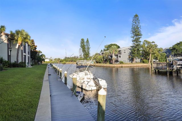 358 MOORINGS COVE DRIVE 4B, Tarpon Springs, FL 34689