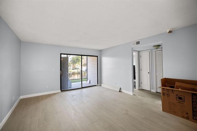 358 MOORINGS COVE DRIVE 4B, Tarpon Springs, FL 34689