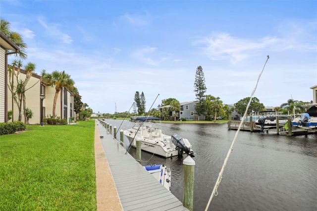 358 MOORINGS COVE DRIVE 4B, Tarpon Springs, FL 34689