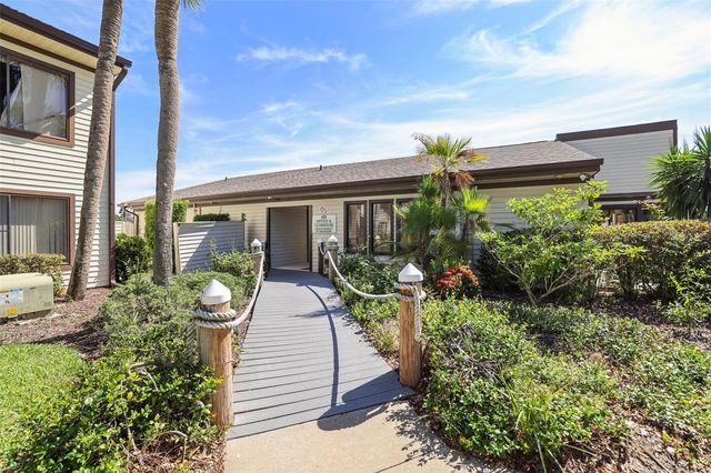 358 MOORINGS COVE DRIVE 4B, Tarpon Springs, FL 34689