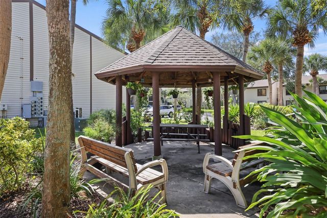 358 MOORINGS COVE DRIVE 4B, Tarpon Springs, FL 34689