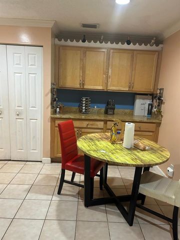 6724 Country Winds Cove, Lake Worth, FL 33463