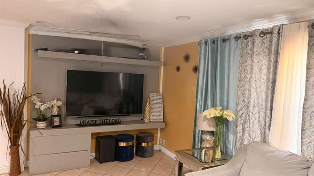 6724 Country Winds Cove, Lake Worth, FL 33463