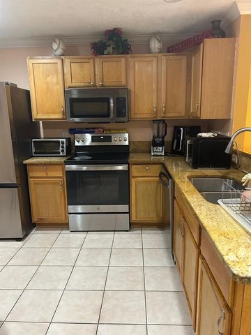 6724 Country Winds Cove, Lake Worth, FL 33463