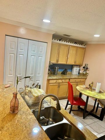 6724 Country Winds Cove, Lake Worth, FL 33463