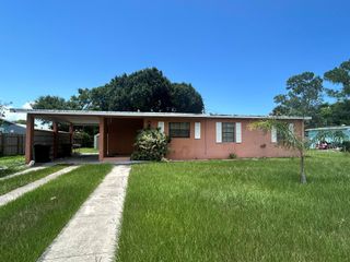 141 SE Serenata Court, Port St Lucie, FL 34983