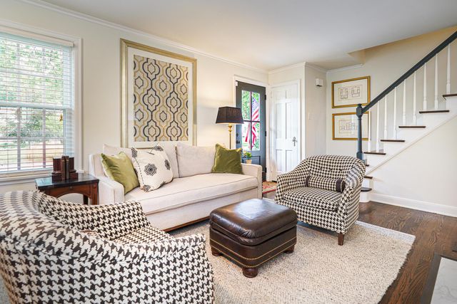 421 Richards Road, Columbus, OH 43214