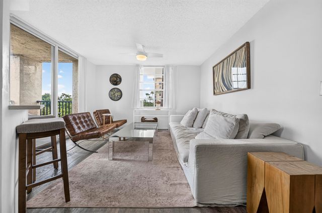 520 SE 5th Ave 2211, Fort Lauderdale, FL 33301