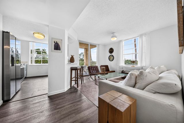 520 SE 5th Ave 2211, Fort Lauderdale, FL 33301