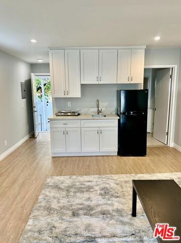 6451 Lubao Avenue, Los Angeles, CA 91367