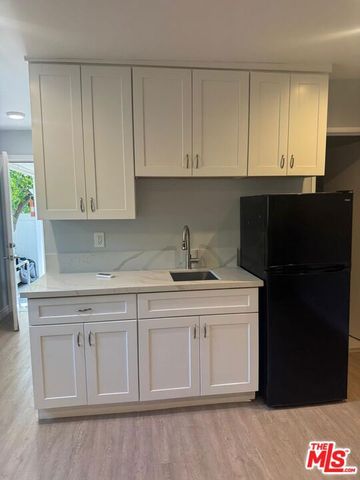 6451 Lubao Avenue, Los Angeles, CA 91367