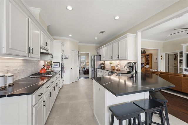 5203 Draycott Court, Bryan, TX 77802