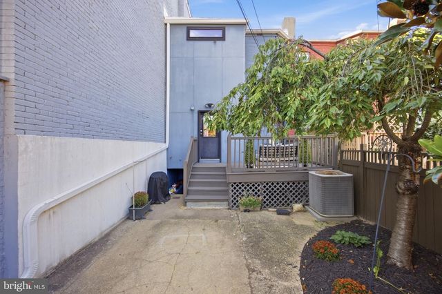 1112 MONROE ST NW, Washington, DC 20010
