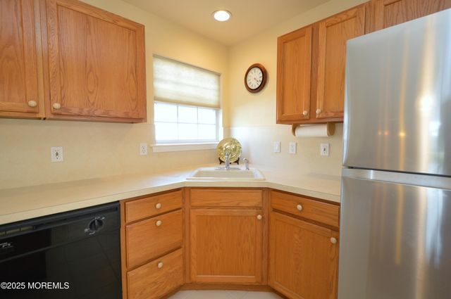 2602 Meadow Lake Drive, Toms River, NJ 08755