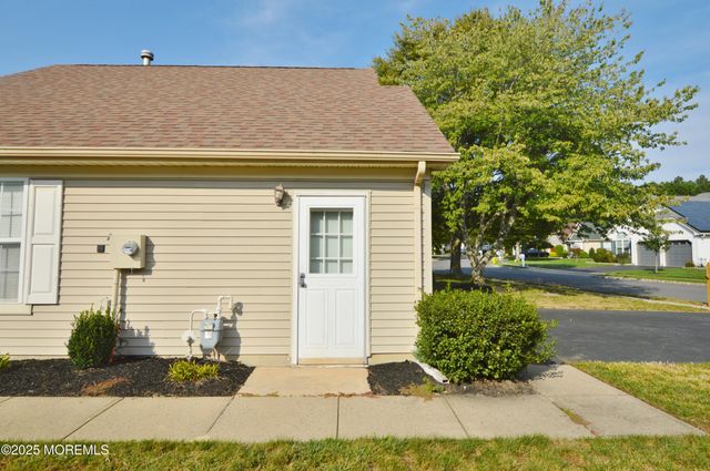 2602 Meadow Lake Drive, Toms River, NJ 08755