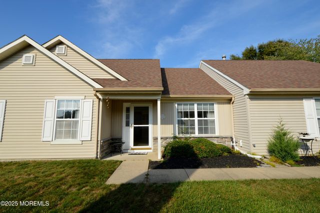 2602 Meadow Lake Drive, Toms River, NJ 08755