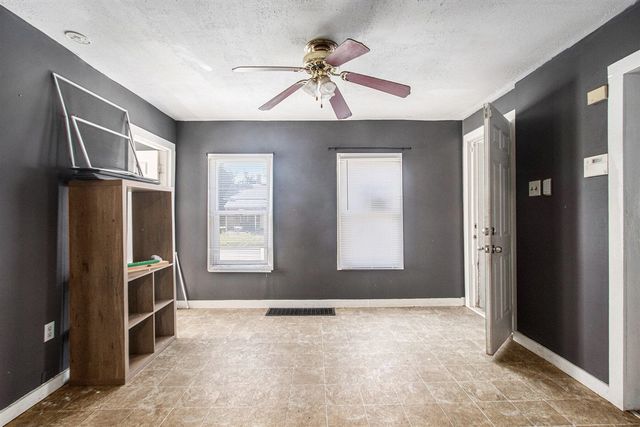 604 Mclaughlin Avenue, Muskegon, MI 49442