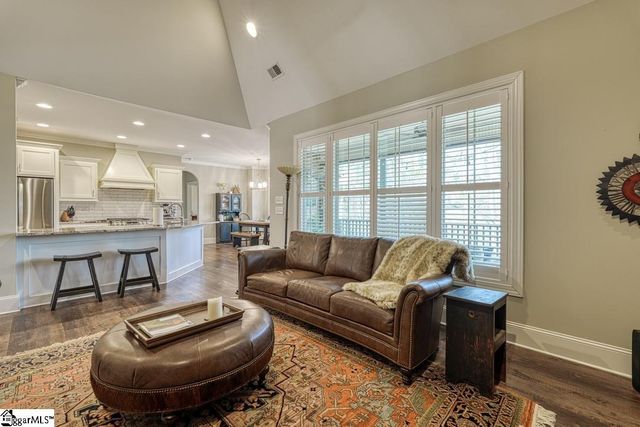 813 Grande Dunes Way, Inman, SC 29349