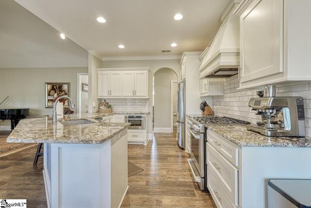 813 Grande Dunes Way, Inman, SC 29349