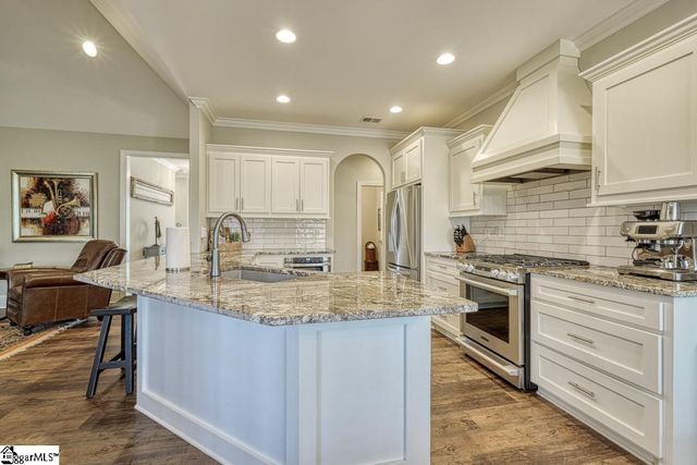 813 Grande Dunes Way, Inman, SC 29349