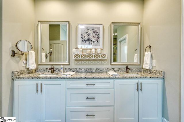 813 Grande Dunes Way, Inman, SC 29349